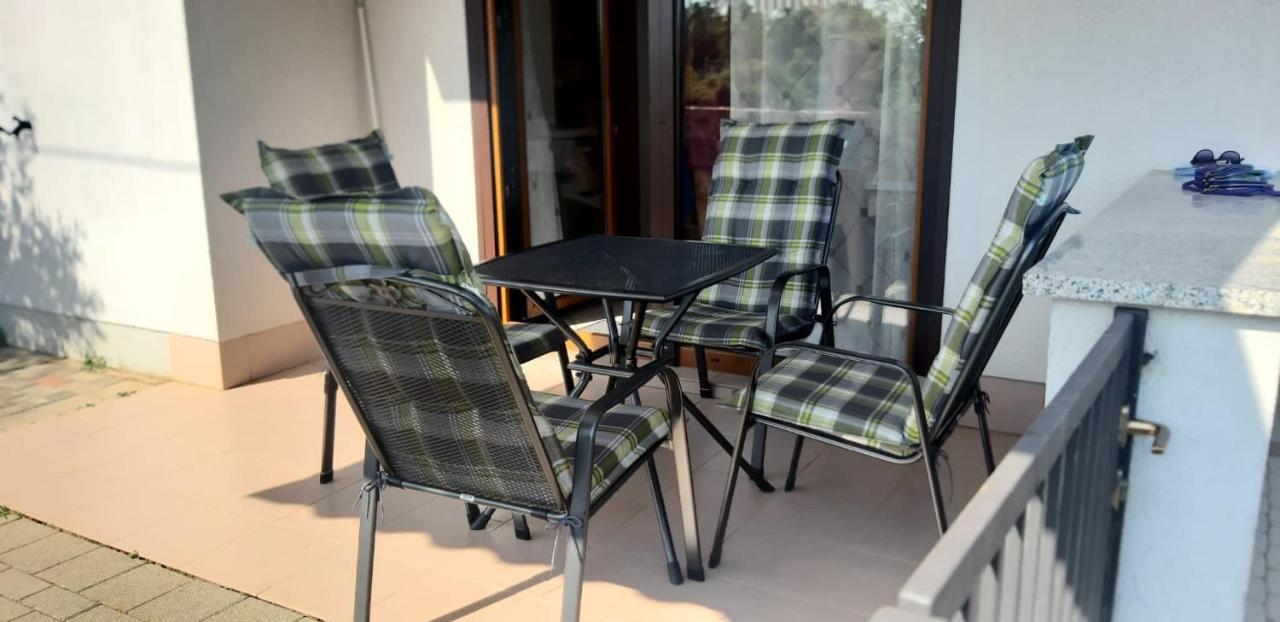 Apartman Lidija Linardići Esterno foto